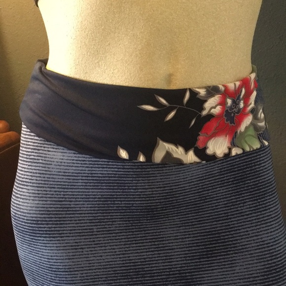 NWT Navy Floral & Stripe Maxi Skirt - Picture 5 of 8